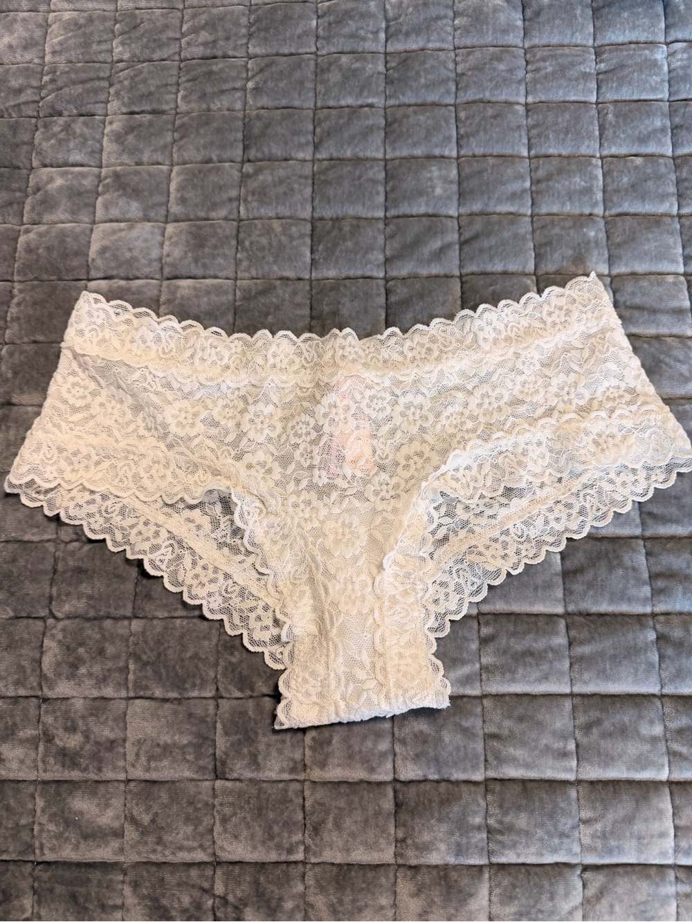 Victoria's Secret White SET Lace Cheeky Hipster Panty and bralette Set